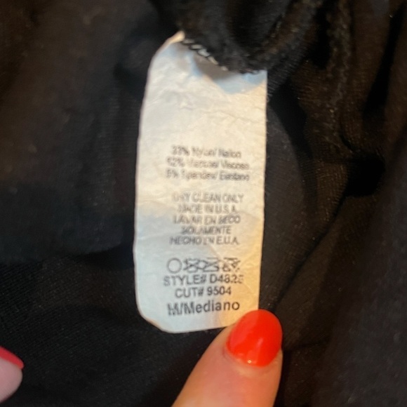 Lulu’s size M, deep plunge black dress - Picture 3 of 5